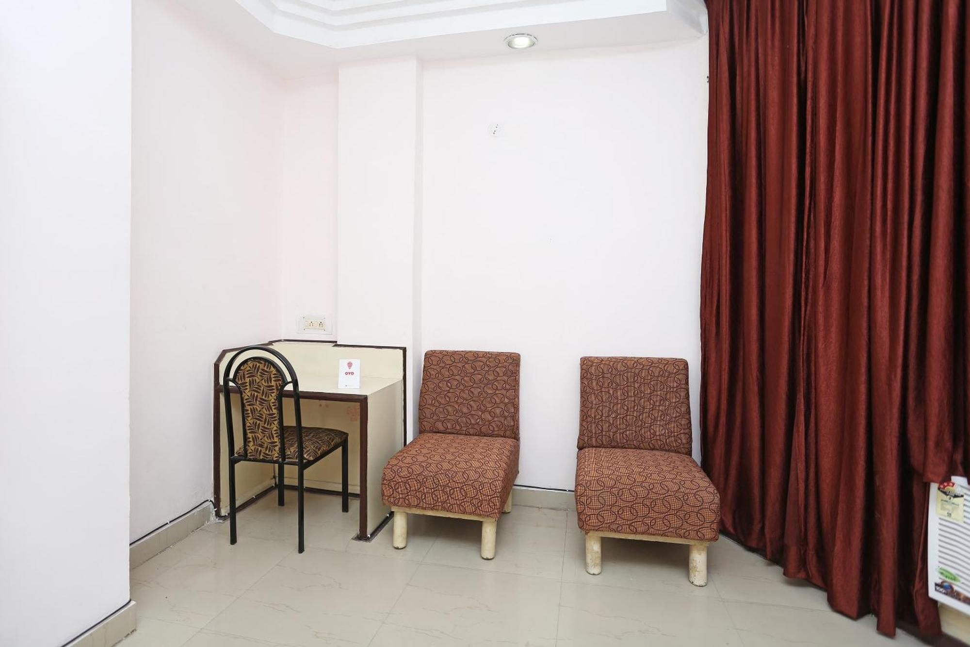 Hotel O Midtown Rāipur Екстериор снимка