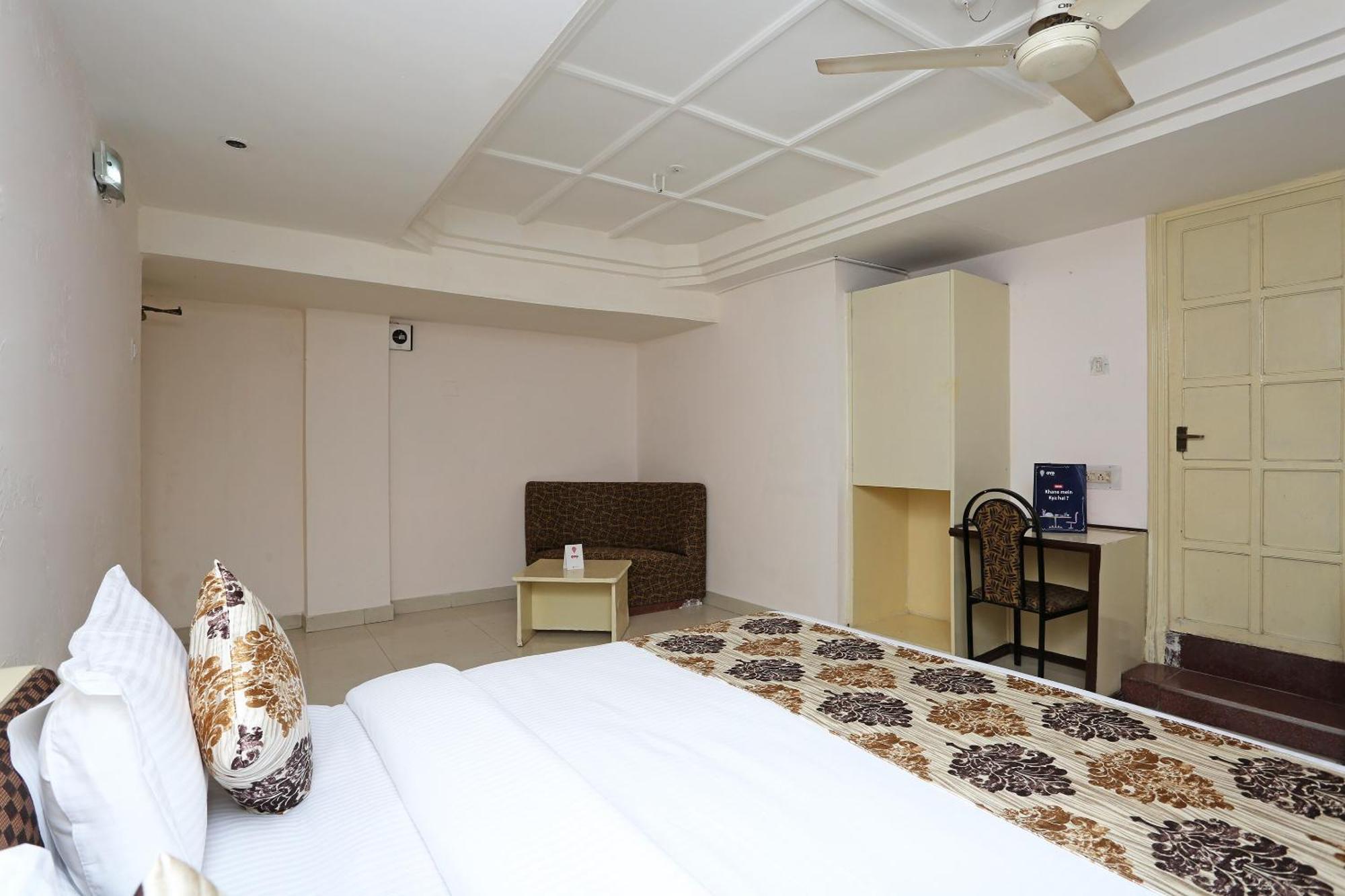 Hotel O Midtown Rāipur Екстериор снимка