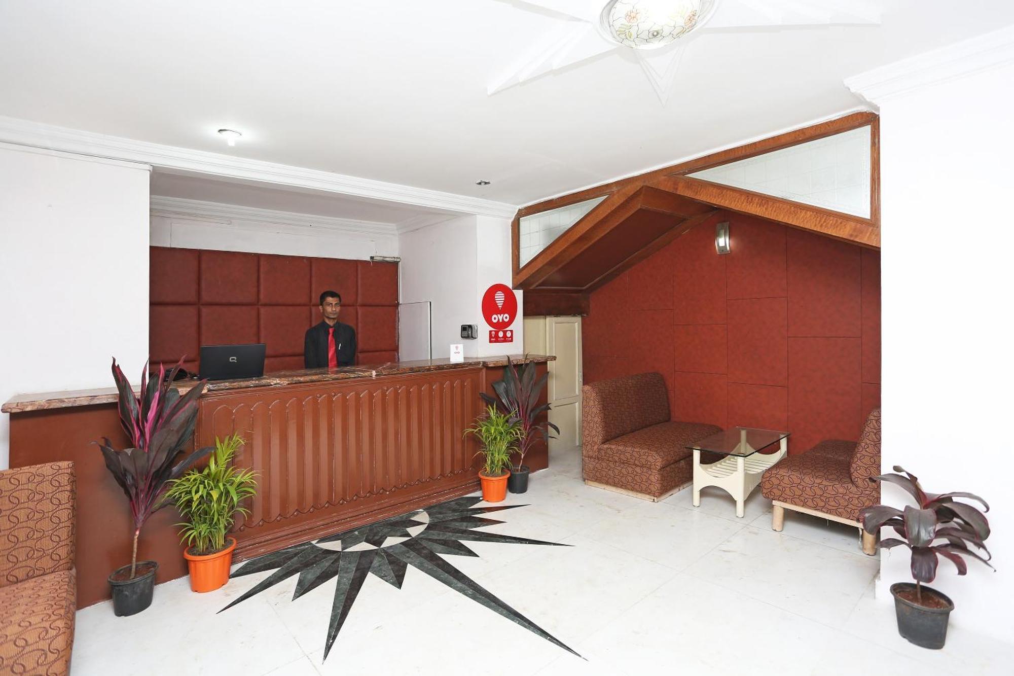 Hotel O Midtown Rāipur Екстериор снимка